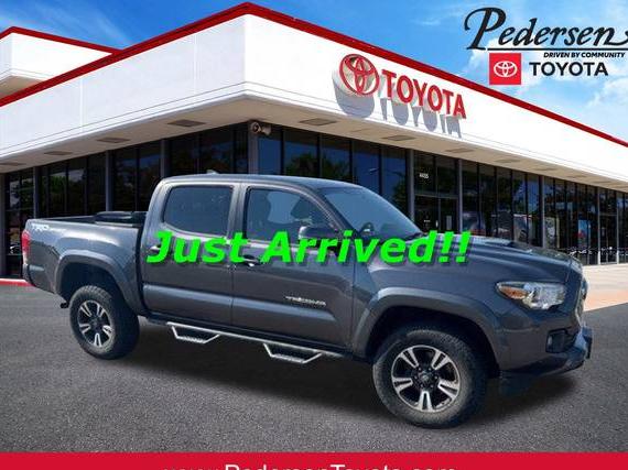 TOYOTA TACOMA 2016 5TFAZ5CN3GX015270 image