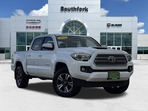 TOYOTA TACOMA 2016 5TFAZ5CN8GX016804 image