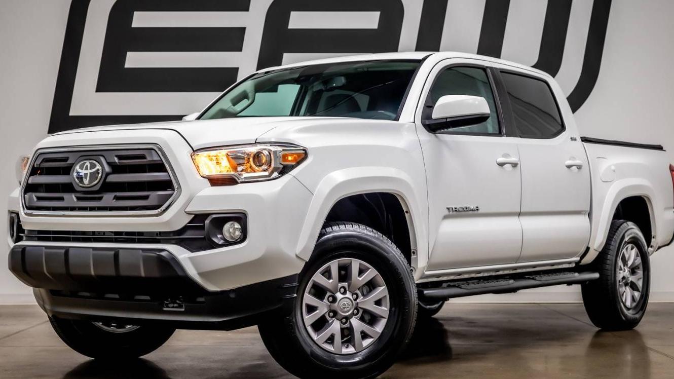 TOYOTA TACOMA 2019 5TFAZ5CN4KX085093 image