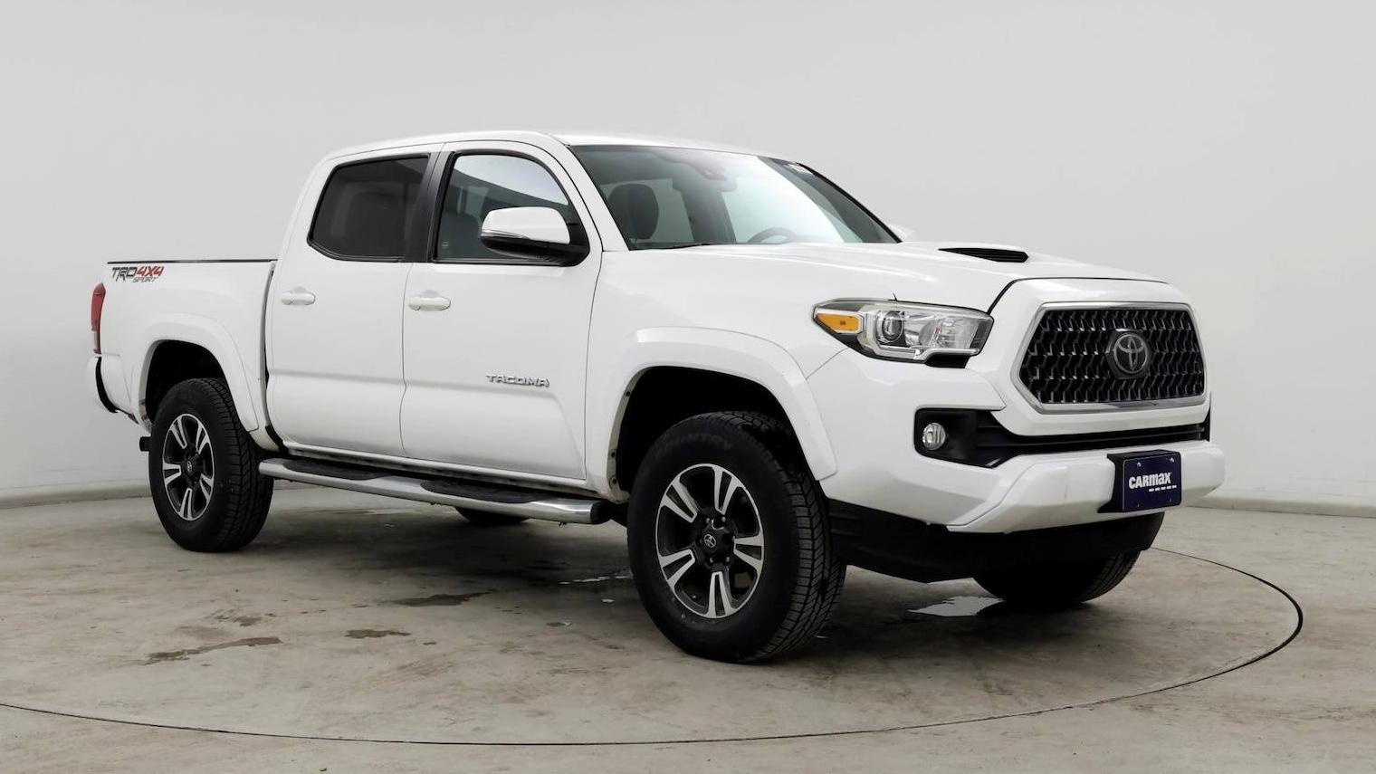 TOYOTA TACOMA 2019 3TMCZ5AN7KM194875 image