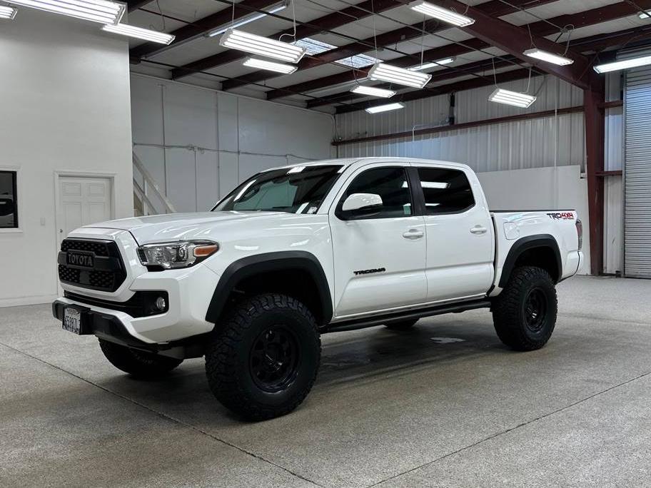 TOYOTA TACOMA 2019 3TMCZ5AN5KM214444 image