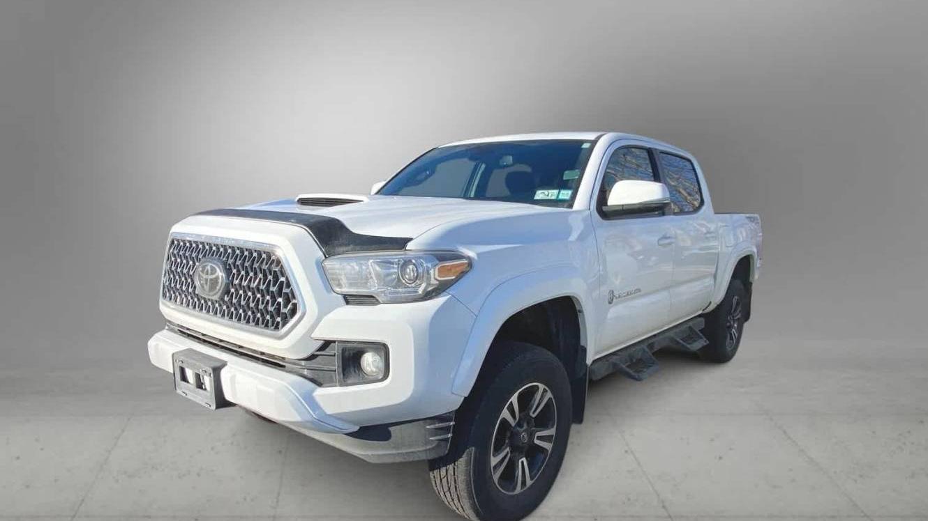 TOYOTA TACOMA 2019 5TFCZ5AN7KX194322 image