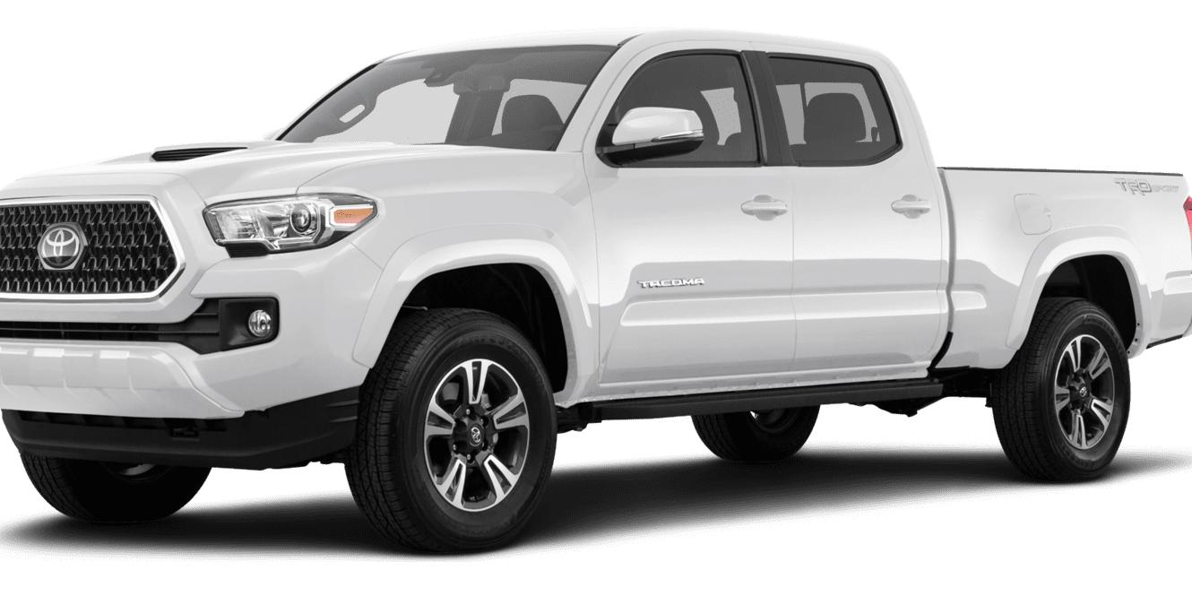 TOYOTA TACOMA 2018 5TFAZ5CNXJX054624 image