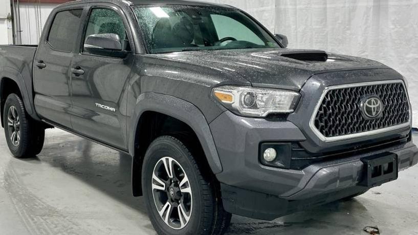 TOYOTA TACOMA 2018 3TMAZ5CNXJM061062 image