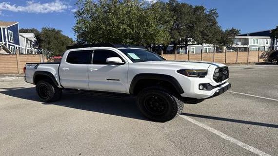 TOYOTA TACOMA 2018 5TFCZ5ANXJX138020 image