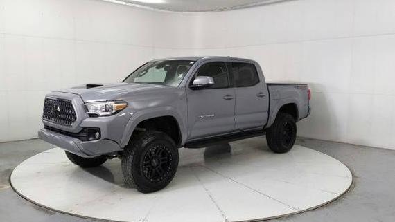 TOYOTA TACOMA 2018 5TFCZ5ANXJX157831 image