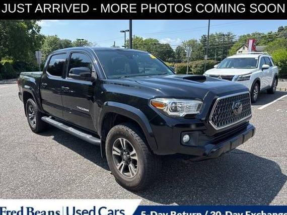 TOYOTA TACOMA 2018 3TMCZ5AN0JM138369 image