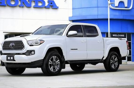 TOYOTA TACOMA 2018 3TMAZ5CN7JM072858 image