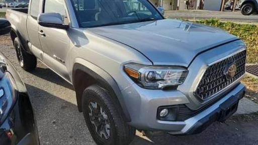 TOYOTA TACOMA 2018 5TFSZ5AN0JX134070 image