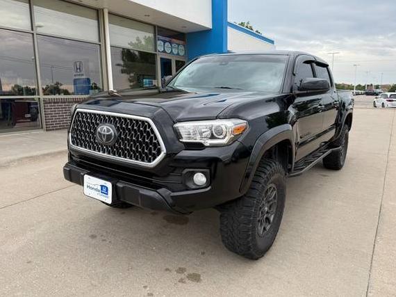 TOYOTA TACOMA 2018 3TMCZ5AN3JM148622 image
