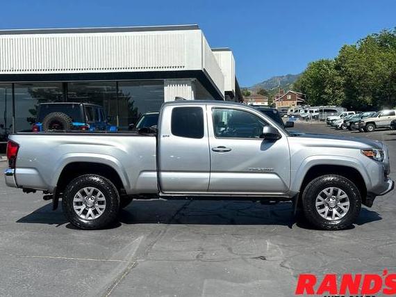 TOYOTA TACOMA 2018 5TFSZ5AN9JX132365 image