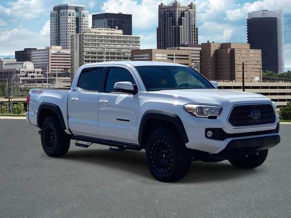TOYOTA TACOMA 2018 5TFCZ5ANXJX152807 image