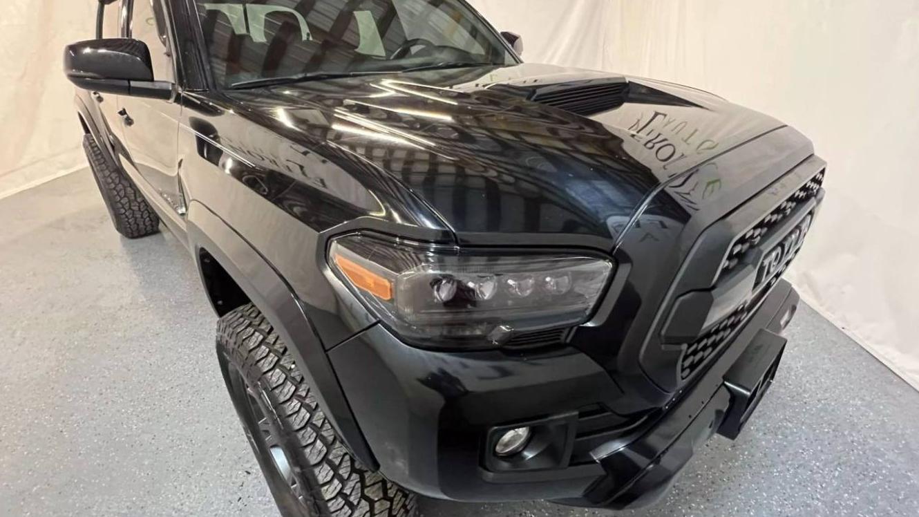 TOYOTA TACOMA 2018 5TFAZ5CN6JX062140 image