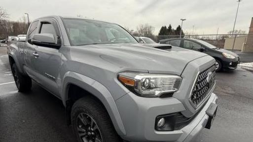 TOYOTA TACOMA 2018 5TFSZ5AN6JX159135 image