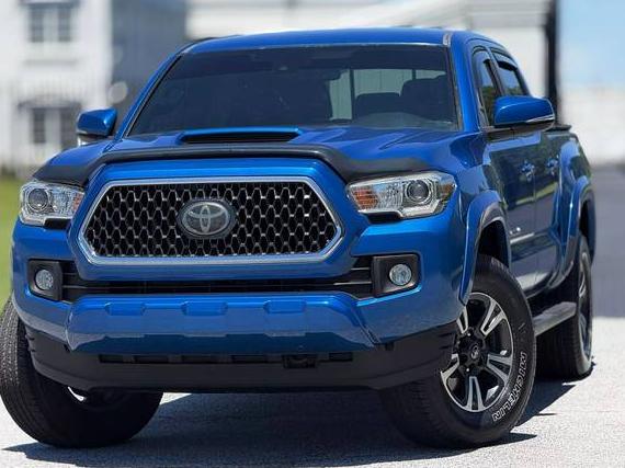 TOYOTA TACOMA 2018 5TFAZ5CN2JX055704 image