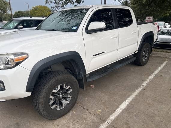 TOYOTA TACOMA 2018 5TFCZ5AN0JX164917 image