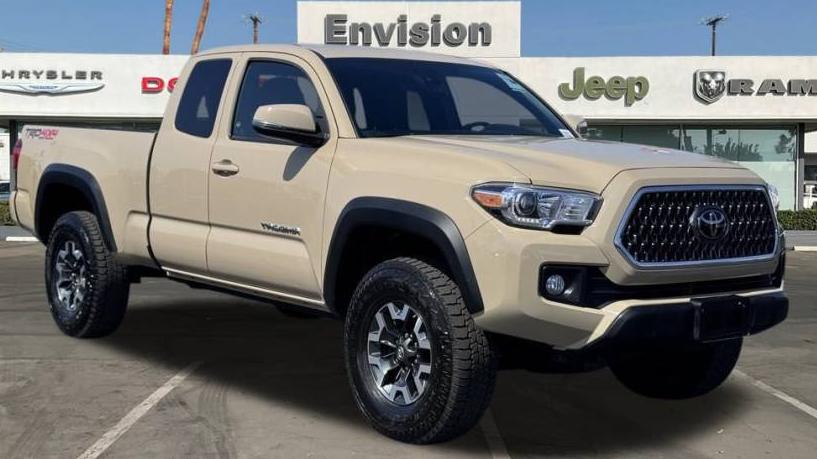 TOYOTA TACOMA 2018 5TFSZ5AN8JX162991 image