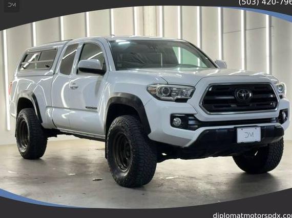 TOYOTA TACOMA 2018 5TFSZ5AN6JX134932 image