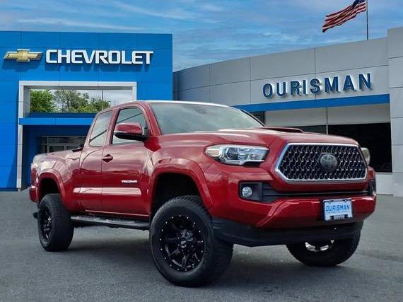 TOYOTA TACOMA 2018 5TFSZ5AN2JX127184 image TOYOTA TACOMA 2018 5TFSZ5AN2JX127184 image