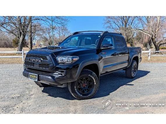 TOYOTA TACOMA 2018 5TFCZ5AN3JX135945 image