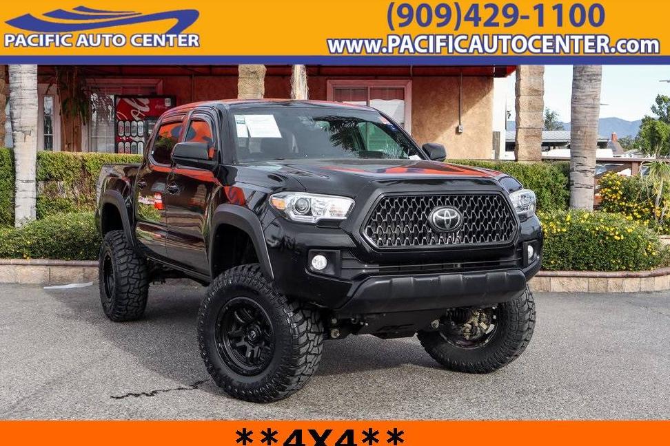 TOYOTA TACOMA 2018 5TFCZ5AN9JX123010 image