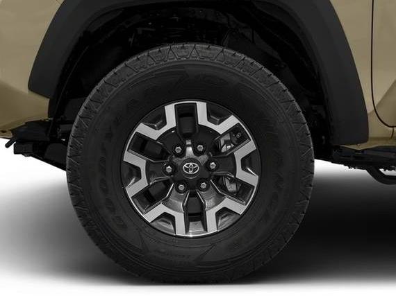 TOYOTA TACOMA 2018 3TMCZ5AN8JM185746 image