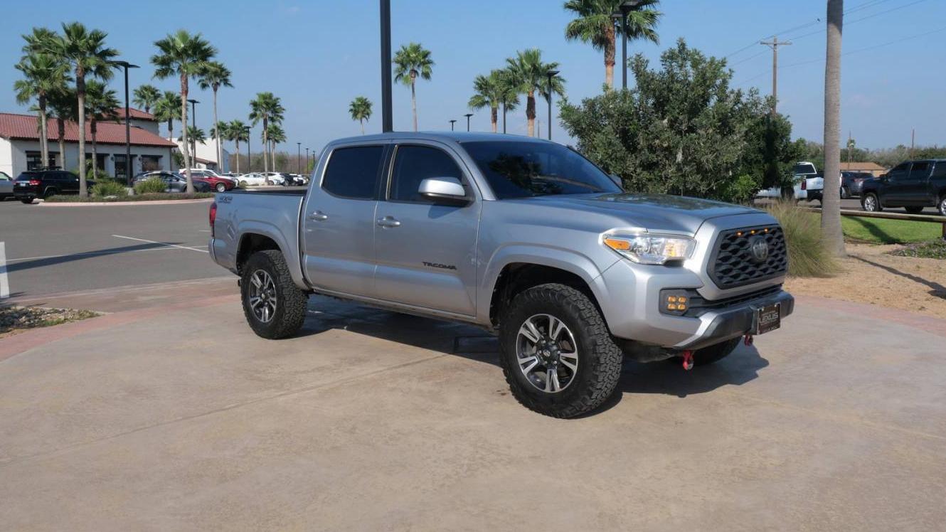 TOYOTA TACOMA 2018 5TFCZ5AN3JX164975 image