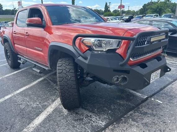 TOYOTA TACOMA 2018 3TMCZ5AN8JM182376 image