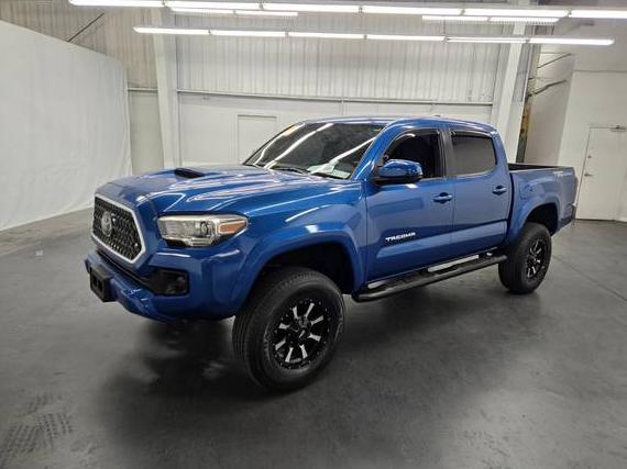 TOYOTA TACOMA 2018 3TMAZ5CNXJM057724 image