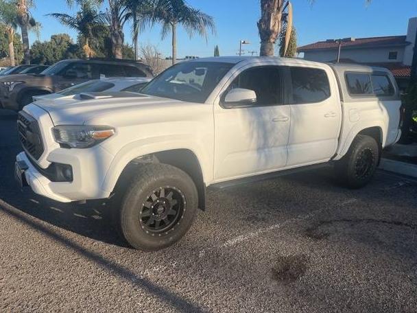 TOYOTA TACOMA 2018 3TMCZ5AN6JM172638 image