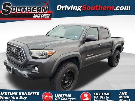 TOYOTA TACOMA 2018 3TMCZ5AN2JM185418 image