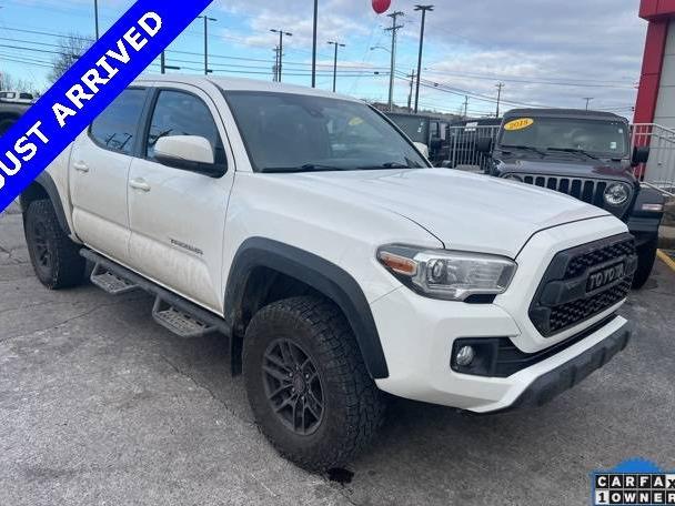 TOYOTA TACOMA 2018 5TFCZ5AN0JX135398 image