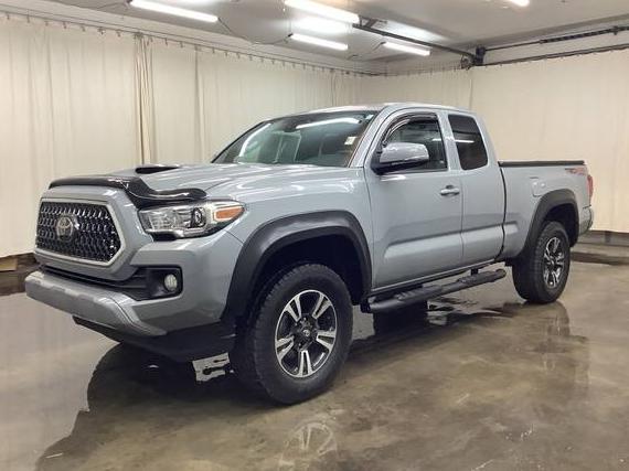 TOYOTA TACOMA 2018 5TFSZ5AN2JX147970 image