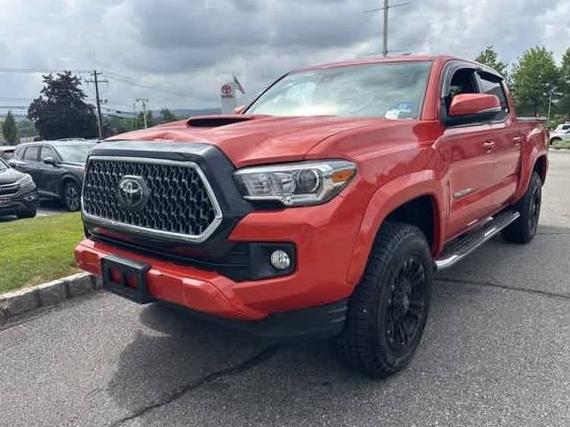 TOYOTA TACOMA 2018 3TMCZ5AN4JM174615 image