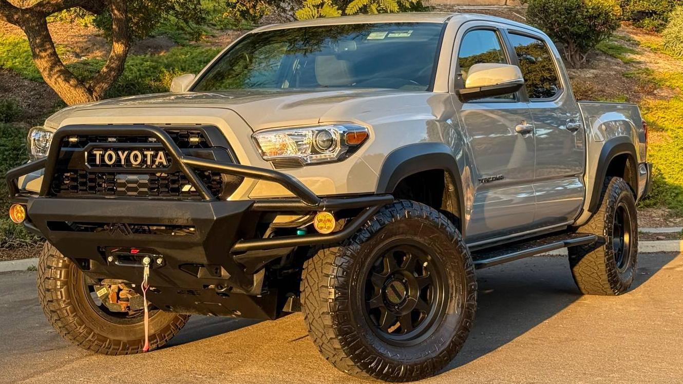 TOYOTA TACOMA 2018 3TMCZ5AN0JM145340 image