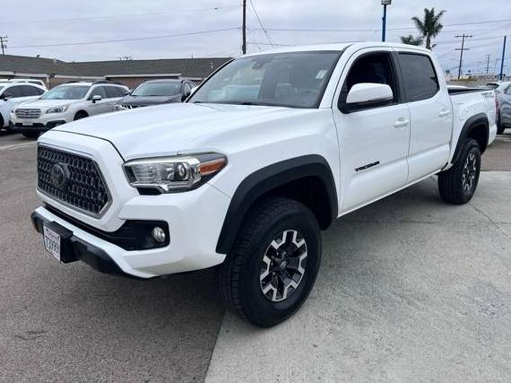 TOYOTA TACOMA 2018 5TFAZ5CN6JX066656 image