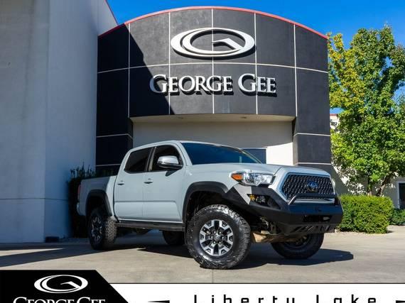 TOYOTA TACOMA 2018 3TMCZ5AN2JM126109 image TOYOTA TACOMA 2018 3TMCZ5AN2JM126109 image
