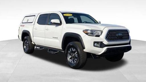 TOYOTA TACOMA 2018 5TFCZ5AN2JX157404 image