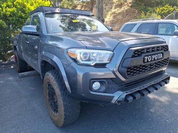 TOYOTA TACOMA 2018 5TFSZ5AN0JX131735 image
