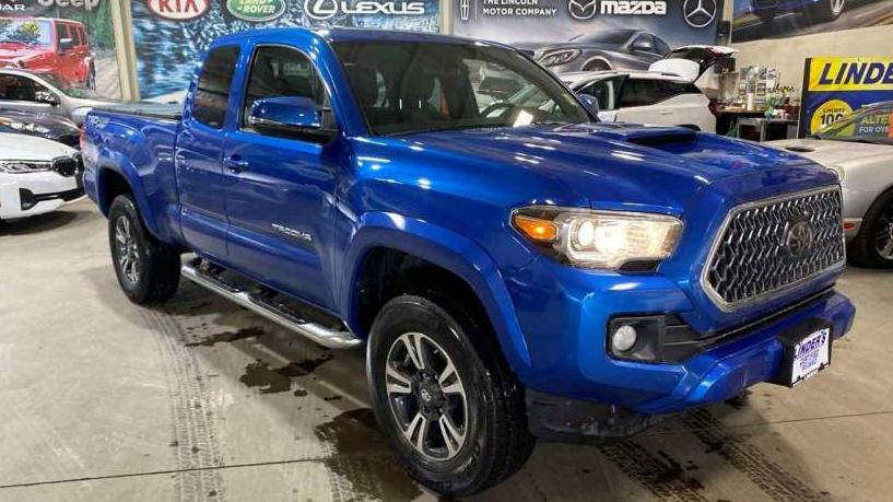 TOYOTA TACOMA 2018 5TFSZ5AN0JX150396 image