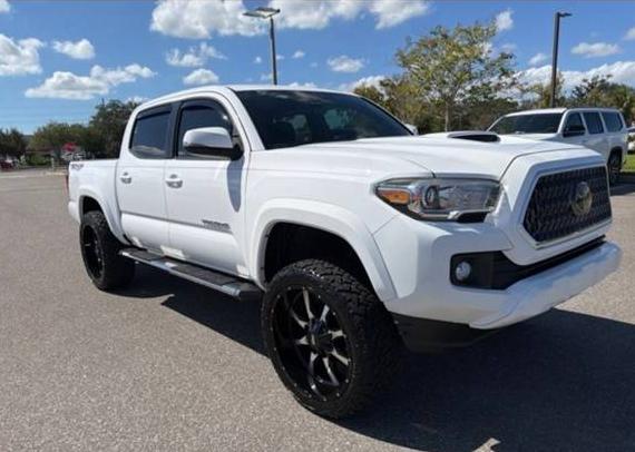 TOYOTA TACOMA 2018 5TFCZ5AN9JX130457 image