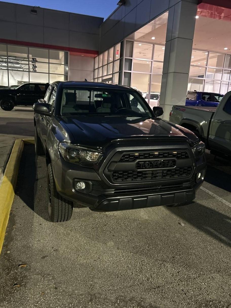 TOYOTA TACOMA 2017 5TFSX5EN0HX048249 image