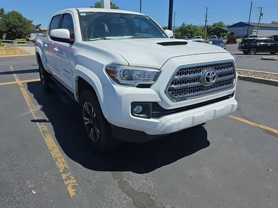 TOYOTA TACOMA 2017 3TMAZ5CN9HM034431 image