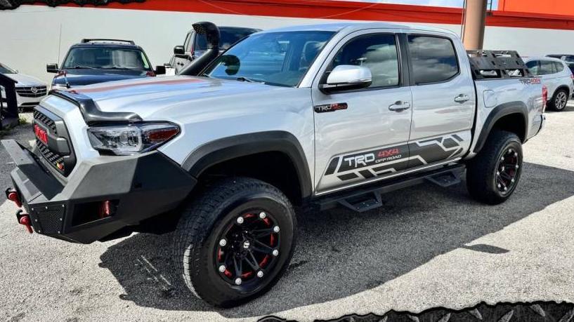 TOYOTA TACOMA 2017 5TFCZ5AN3HX096932 image