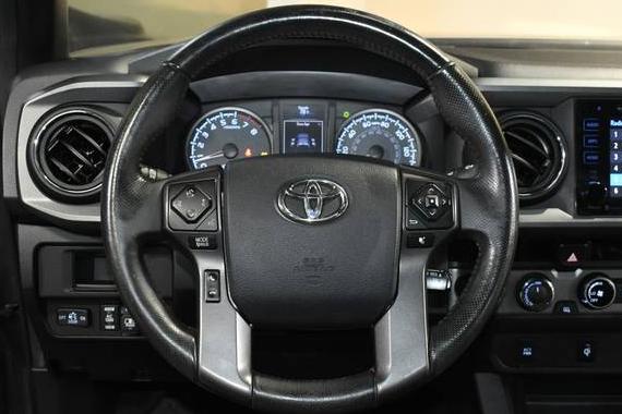 TOYOTA TACOMA 2017 5TFCZ5AN5HX049059 image