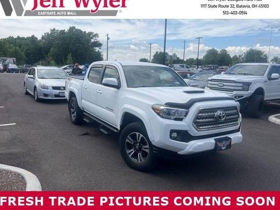 TOYOTA TACOMA 2017 3TMCZ5ANXHM111111 image