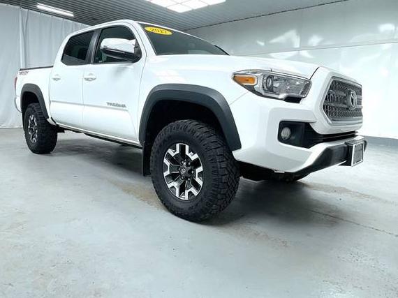 TOYOTA TACOMA 2017 3TMCZ5AN7HM095482 image