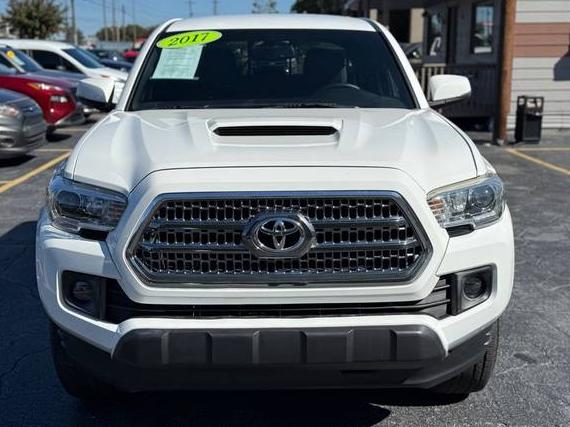 TOYOTA TACOMA 2017 5TFAZ5CN0HX032013 image
