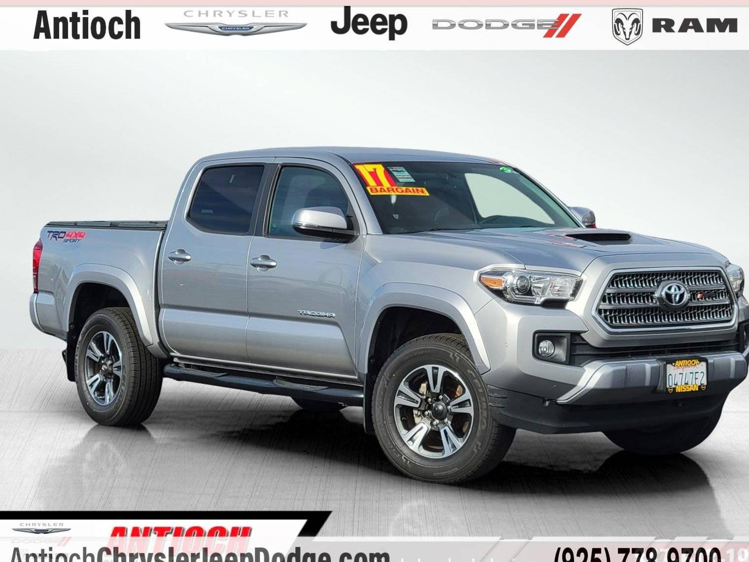 TOYOTA TACOMA 2017 5TFCZ5AN5HX090663 image