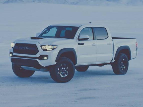 TOYOTA TACOMA 2017 5TFAZ5CN7HX033532 image